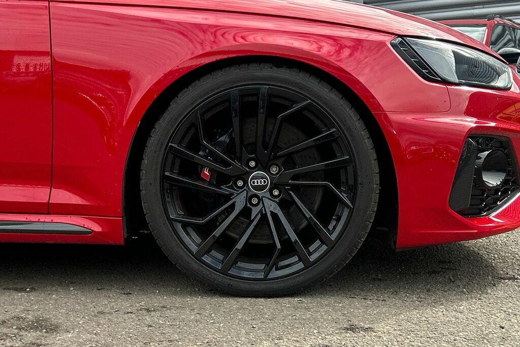 Audi RS4 Avant Rs 4 Avant Carbon Black 450 Ps Tiptronic SK72FCP Red #5