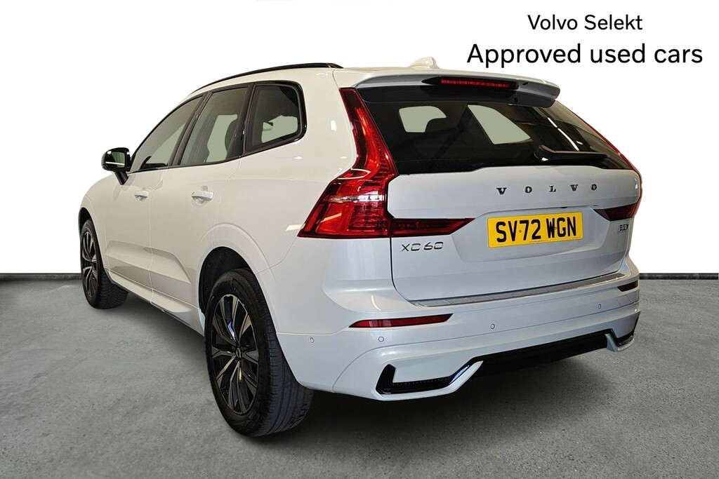Volvo XC60 2.0 B5p Plus Dark Awd Geartronic SV72WGN White #3