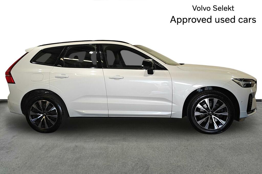 Volvo XC60 2.0 B5p Plus Dark Awd Geartronic SV72WGN White #4