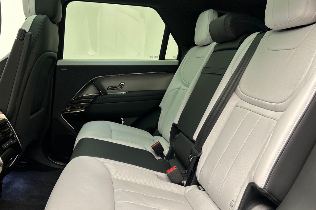 Land Rover Range Rover Sport P440e Dynamic Se SW23VUR Black #4