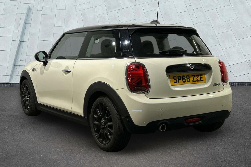 Mini Hatch Cooper 3-Door SP68ZZE White #2