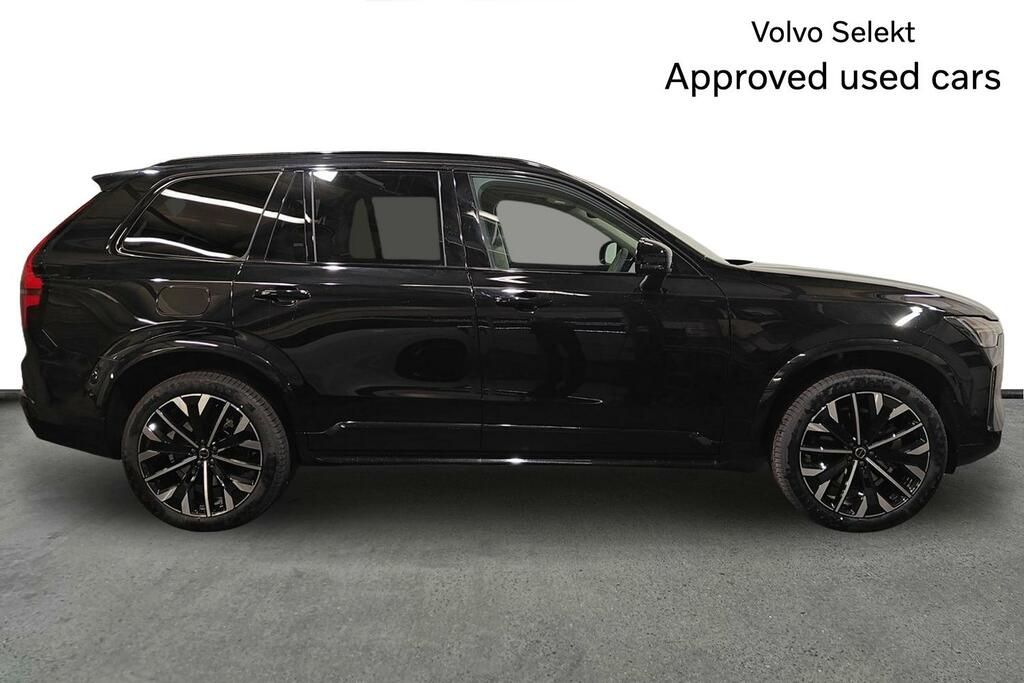 Volvo XC90 2.0 B5p Plus Pro Dark Awd Geartronic Black #4