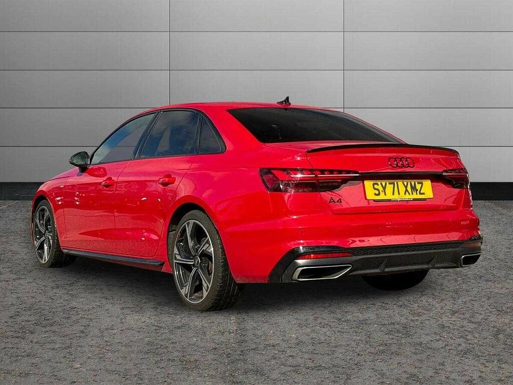 Audi A4 Black Edition 40 Tfsi 204 Ps S Tronic SY71XMZ Red #3