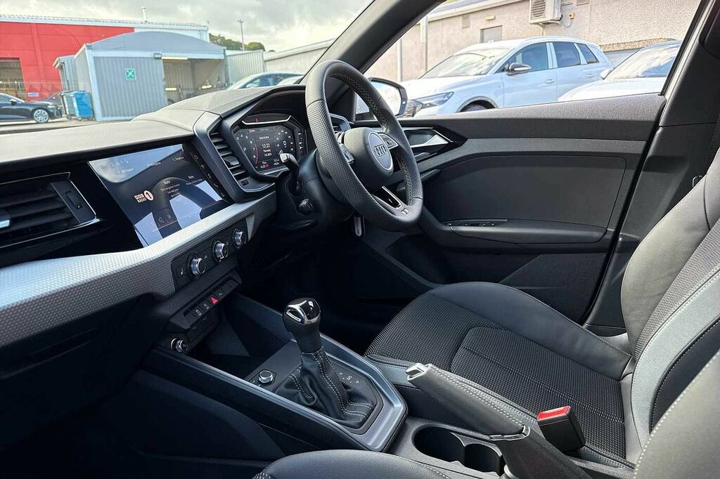 Audi A1 S Line 25 Tfsi 95 Ps S Tronic SY25ZWD White #2