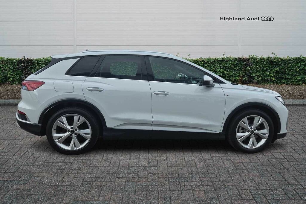 Audi Q4 E Tron S Line 45 SY25VWU White #4
