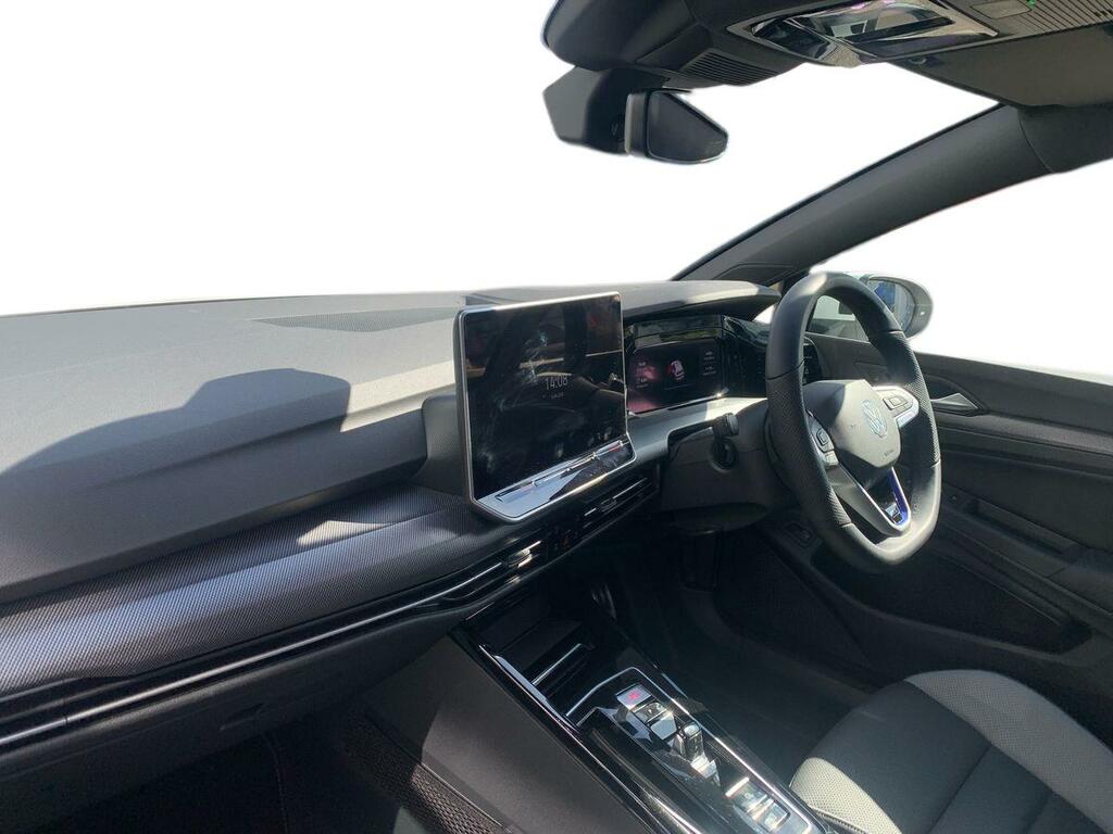 Volkswagen Golf 1.5 Tsi 272 Gte Ehybrid Dsg SY26GTZ White #2