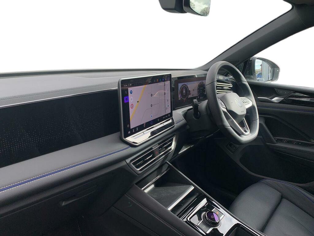 Volkswagen Tiguan 2.0 Tsi 204Ps Black Edition 4Motion Dsg SY75PHV White #4