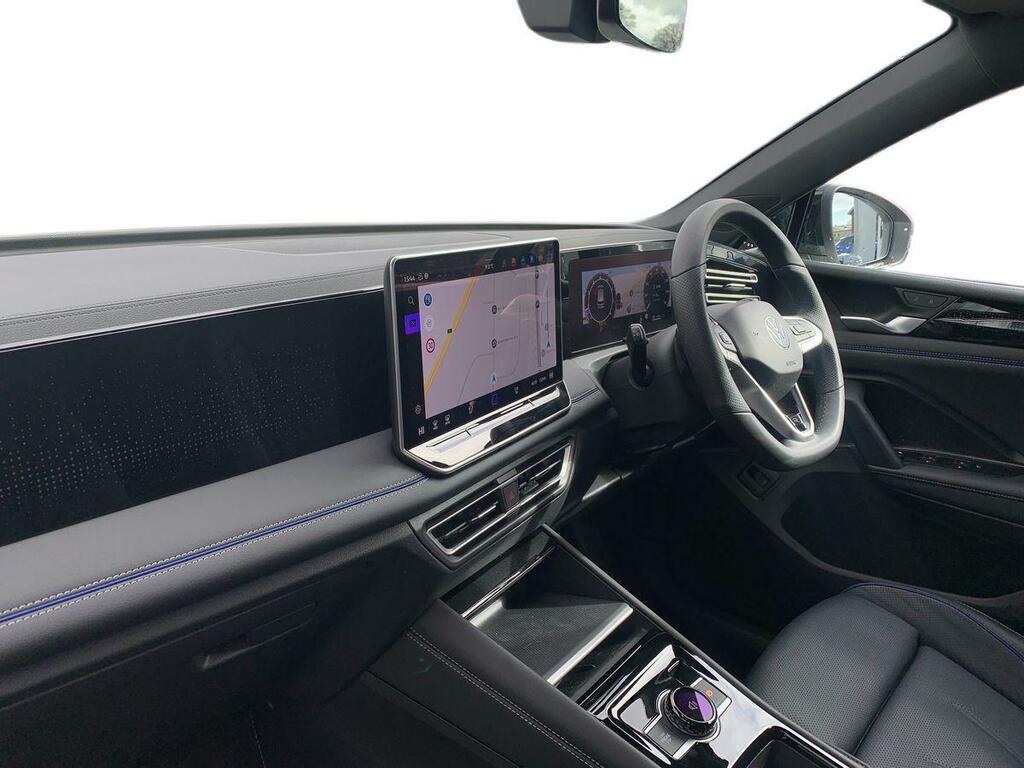 Volkswagen Tiguan 2.0 Tsi 204Ps Black Edition 4Motion Dsg SY75PHV White #3