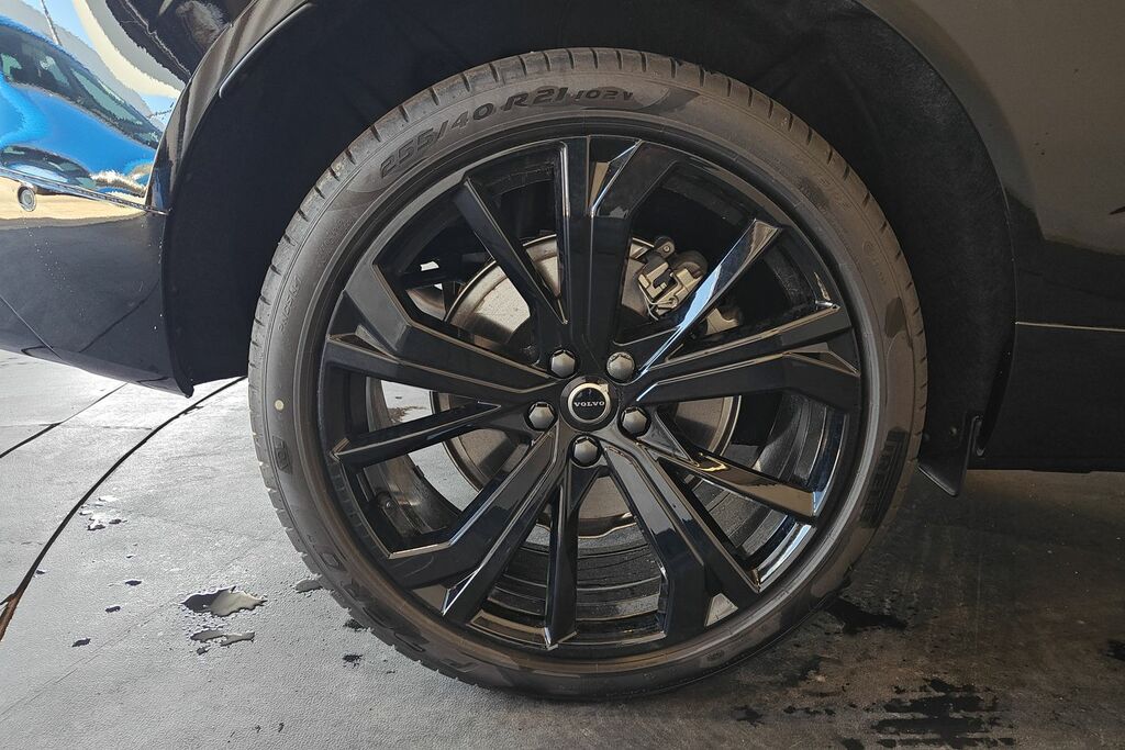 Volvo XC60 2.0 B5p Plus Black Edition Awd Geartronic SV26UKH Black #5
