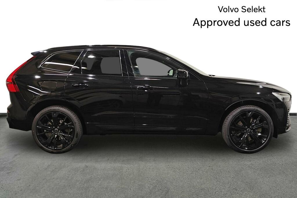 Volvo XC60 2.0 B5p Plus Black Edition Awd Geartronic SV26UKH Black #4