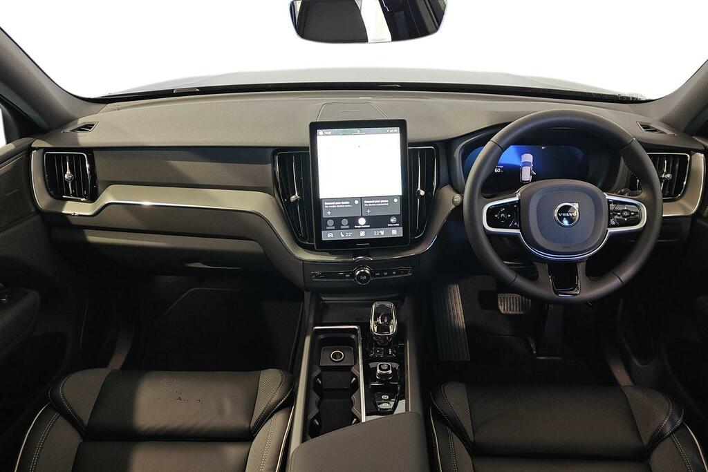 Volvo XC60 2.0 B5p Plus Black Edition Awd Geartronic SV26UKH Black #6