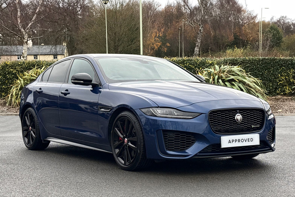 Jaguar XE P250 R-dynamic Black Blue