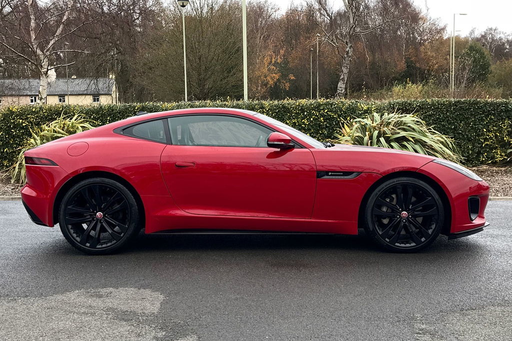 Jaguar F-Type P300 R-dynamic SP69RYJ Red #5