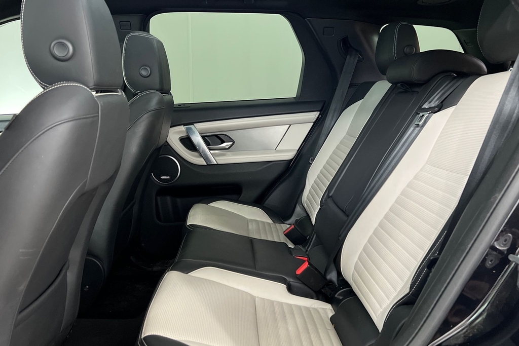 Land Rover Discovery Sport D200 R-dynamic Hse SN22BTD Black #4