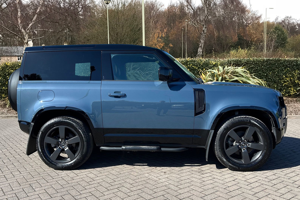 Land Rover Defender 90 D250 X-dynamic Hse SP73OMD Blue #5
