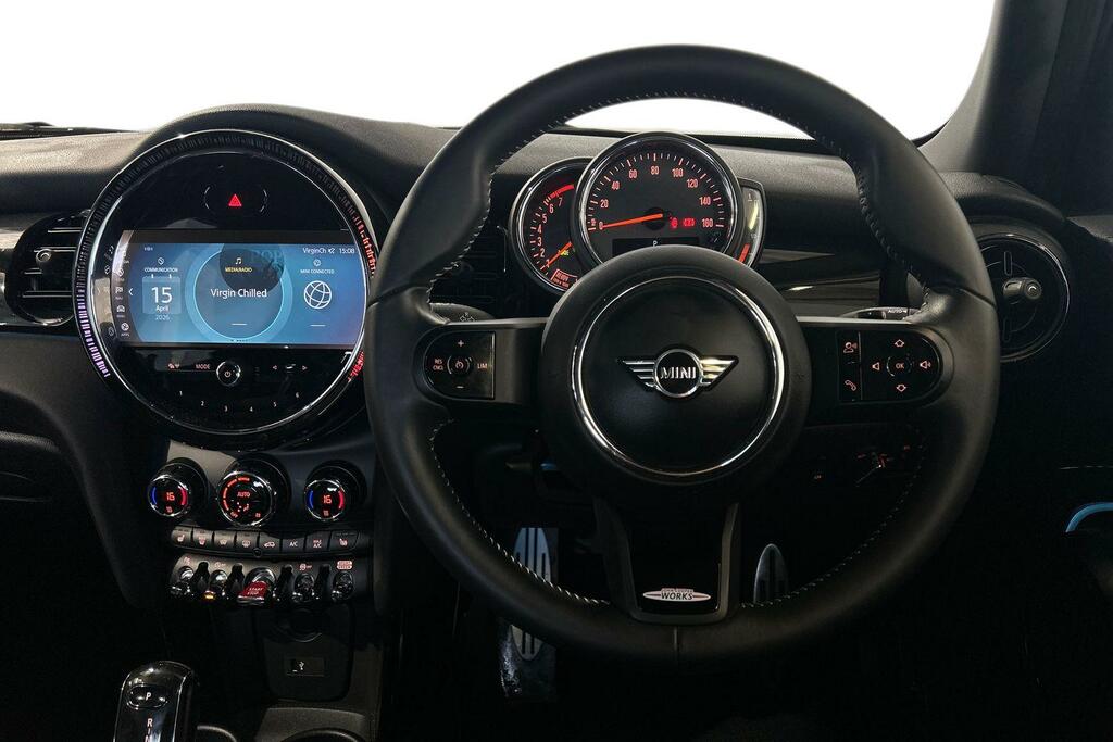 Mini Hatch 5-Door Cooper Sport SW22UBG White #5
