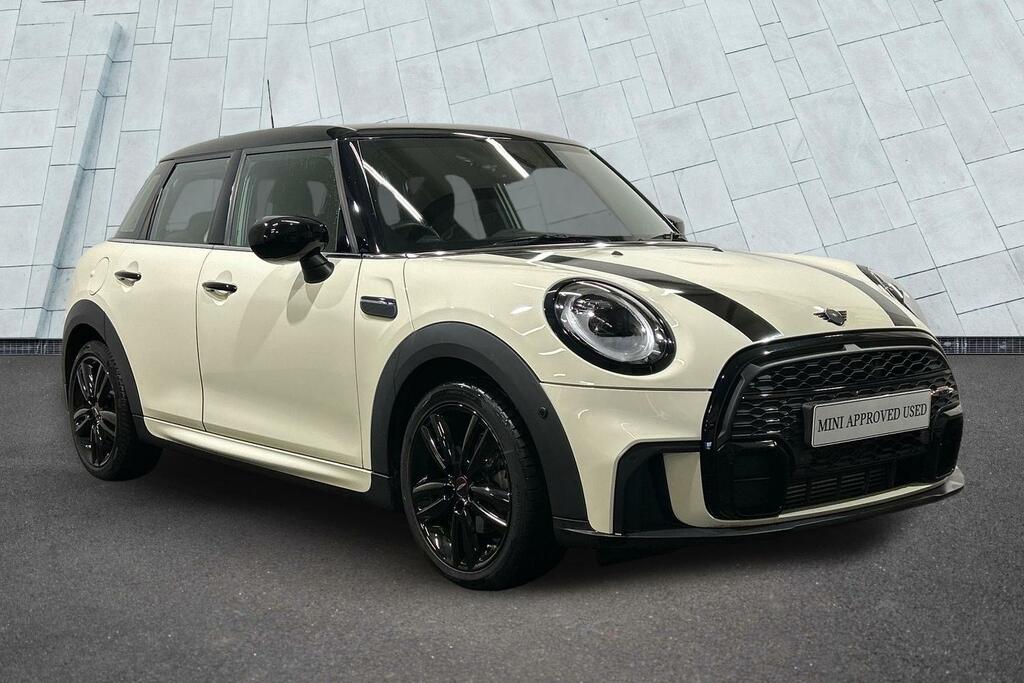 Mini Hatch 5-Door Cooper Sport White