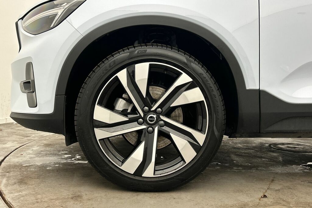 Volvo XC40 2.0 B4p Plus Dark OY75VNZ Blue #5