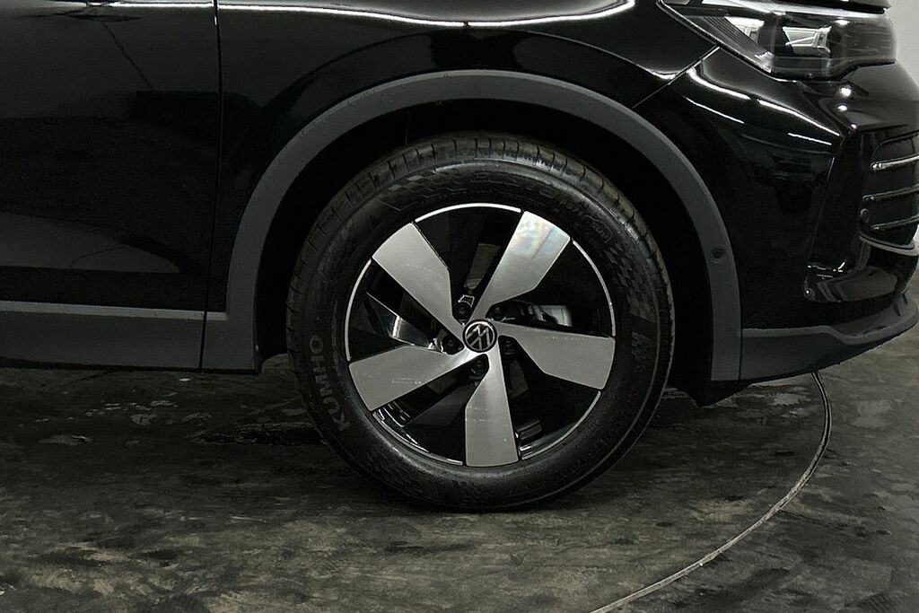 Volkswagen Tiguan 1.5 Etsi 150 Match Dsg SV26YZB Black #5