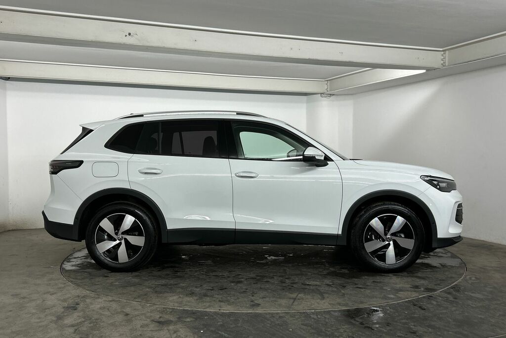Volkswagen Tiguan 1.5 Etsi 150 Match Dsg SV26XBD White #4