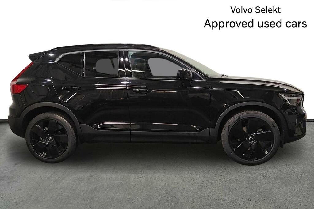 Volvo XC40 2.0 B3p Plus Black Edition SV26UNH Black #4