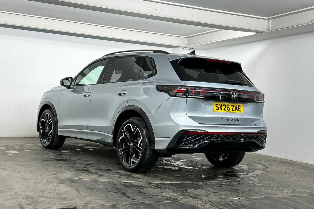 Volkswagen Tiguan 1.5 Etsi 150 R-line Dsg SV26ZWE Silver #3