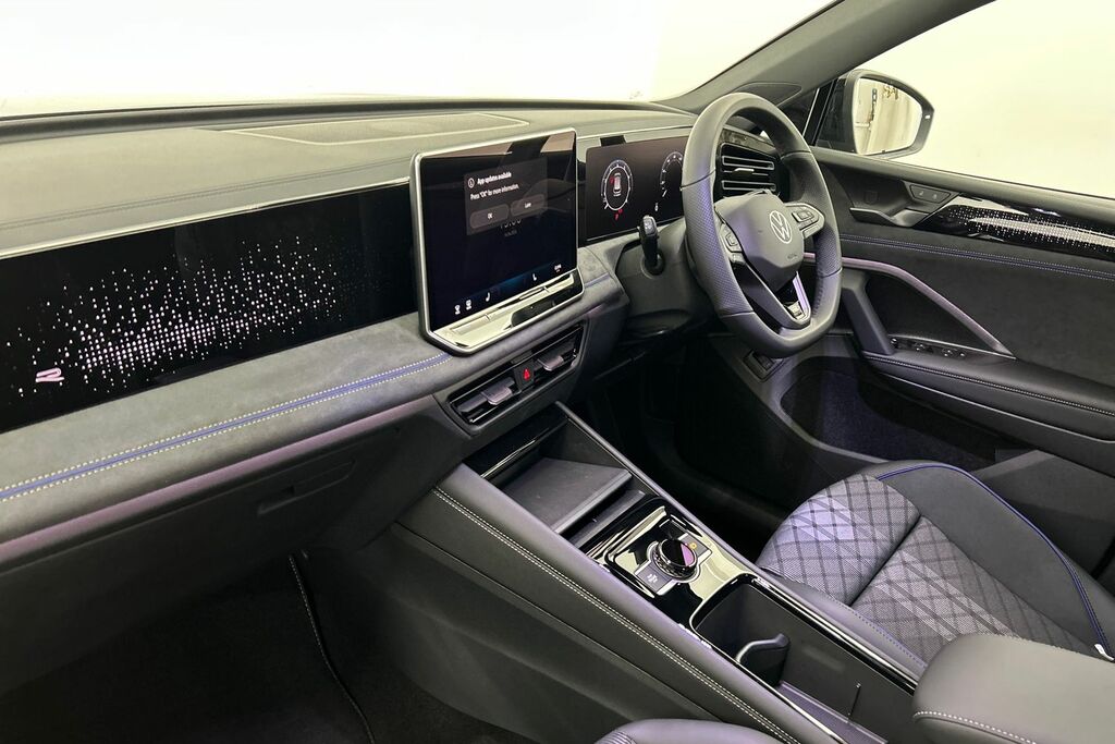 Volkswagen Tiguan 1.5 Etsi 150 R-line Dsg SV26VCF Black #2