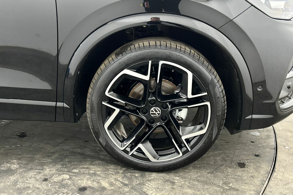 Volkswagen Tiguan 1.5 Etsi 150 R-line Dsg SV26VCF Black #5