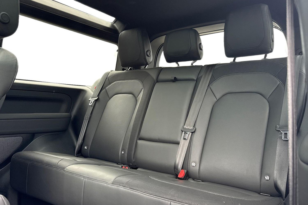 Land Rover Defender 90 D250 X-dynamic Hse BG23USC Grey #4