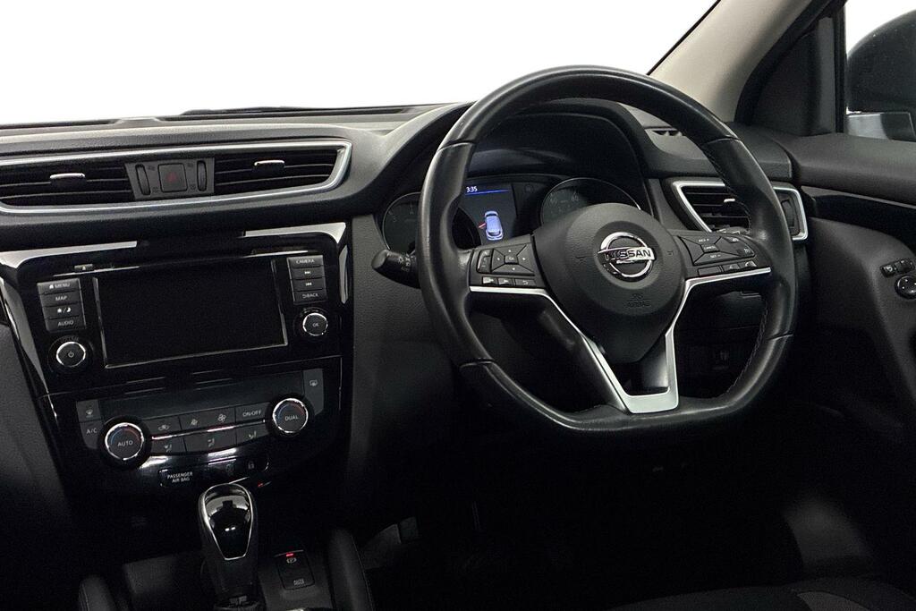 Nissan Qashqai 1.3 Dig-t Acenta Premium Suv Dct E XHZ5836 Black #2