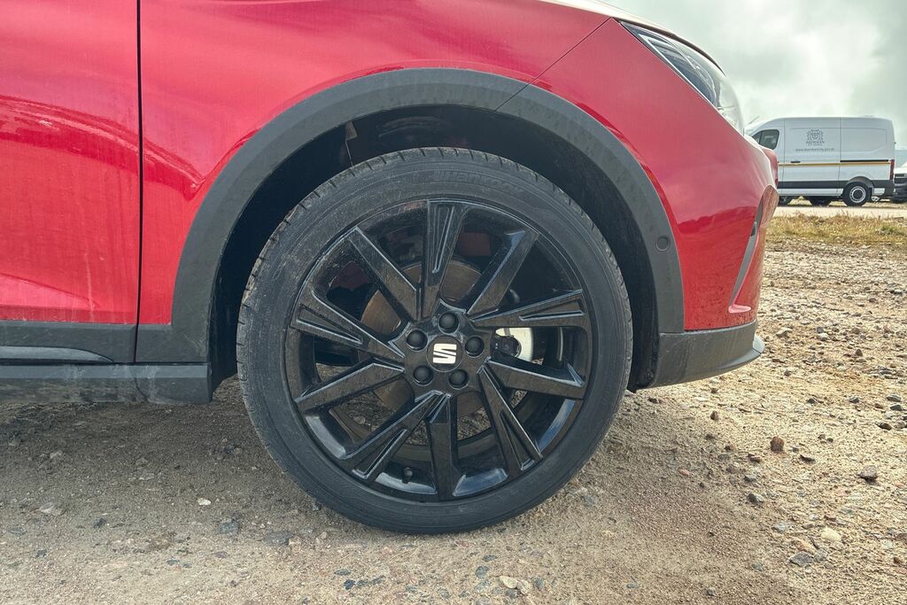 Seat Arona 1.0 Tsi 115 Fr Black Edition SV26ZNZ Red #5
