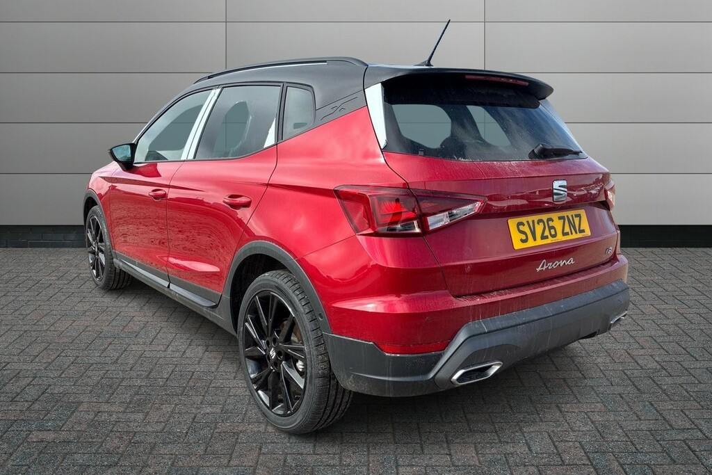 Seat Arona 1.0 Tsi 115 Fr Black Edition SV26ZNZ Red #3