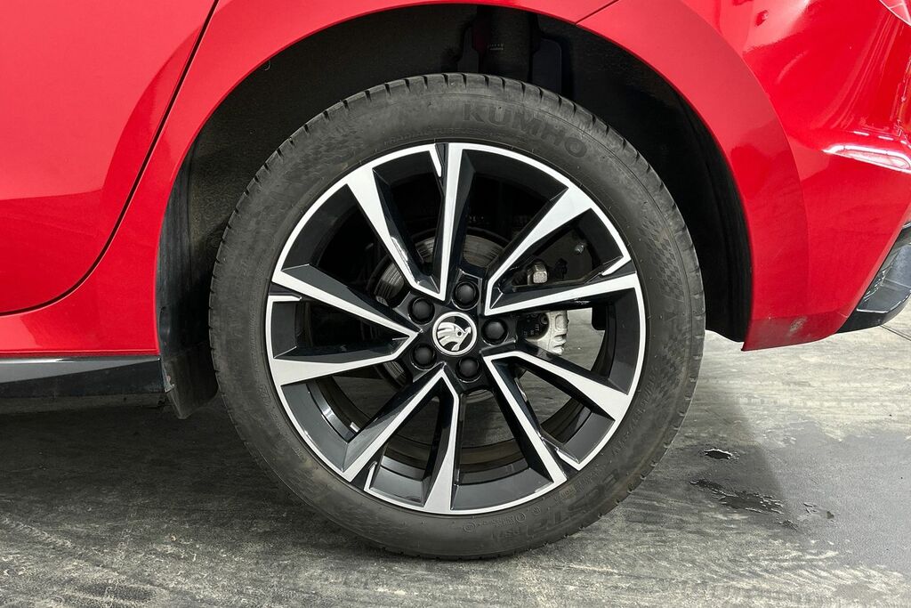 Skoda Fabia 1.5 Tsi 150 Monte Carlo Edition Dsg Red #5
