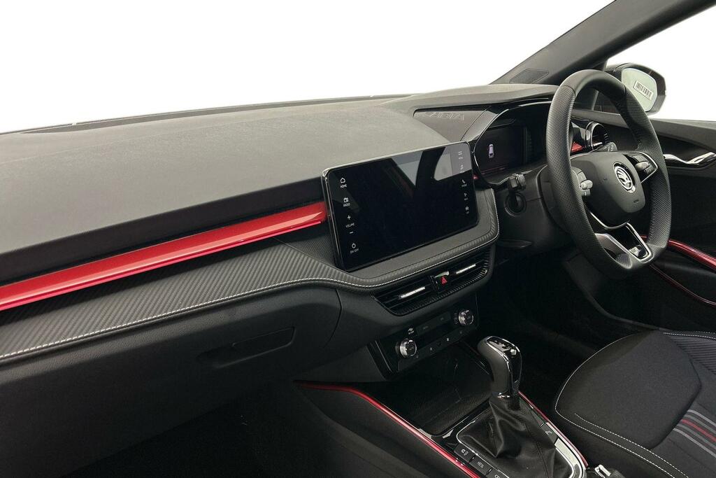 Skoda Fabia 1.5 Tsi 150 Monte Carlo Edition Dsg Red #2
