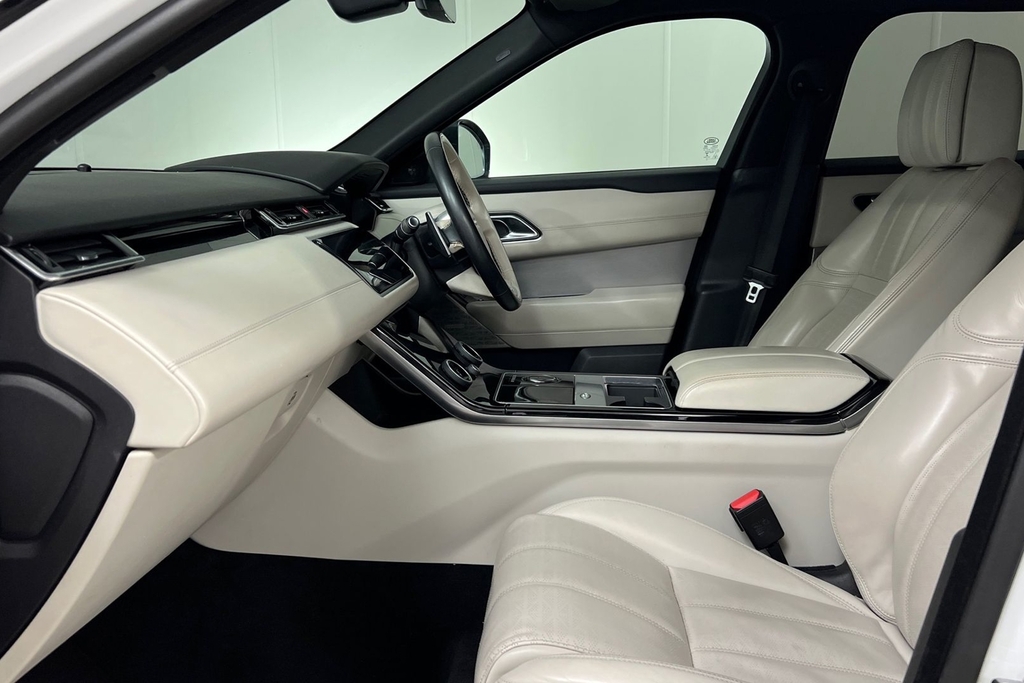 Land Rover Range Rover Velar D300 R-dynamic Hse SM69PYL White #3