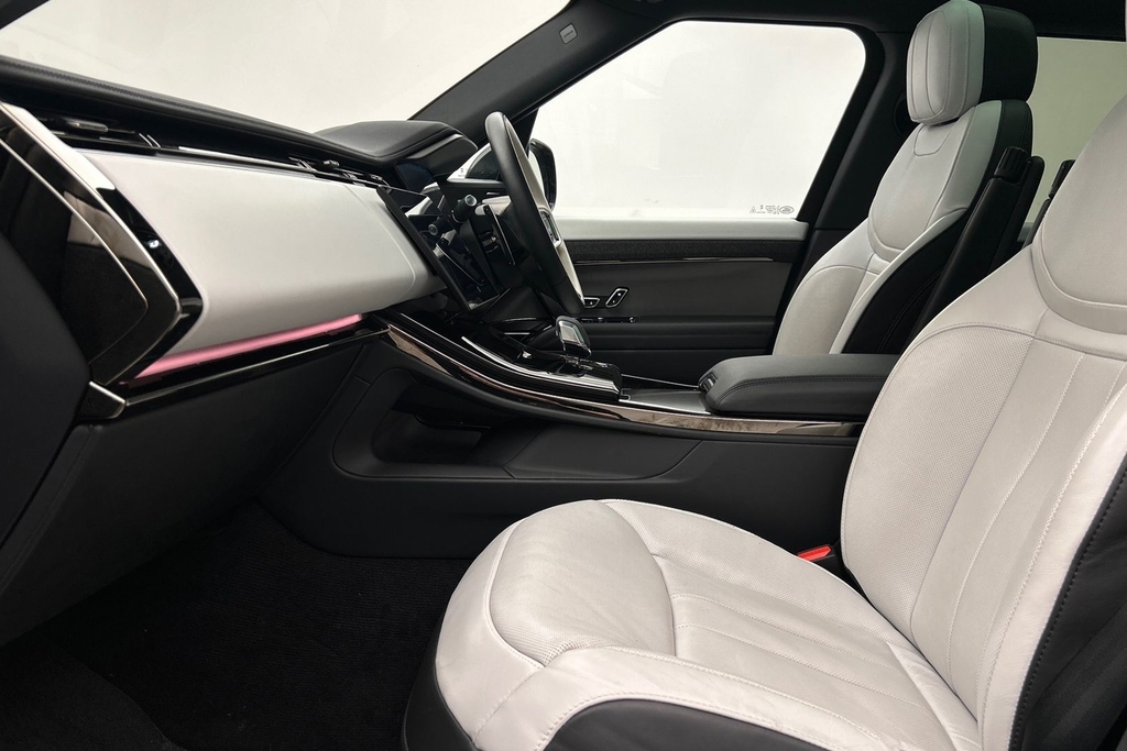 Land Rover Range Rover Sport D300 Dynamic Se SP25NJK Black #3