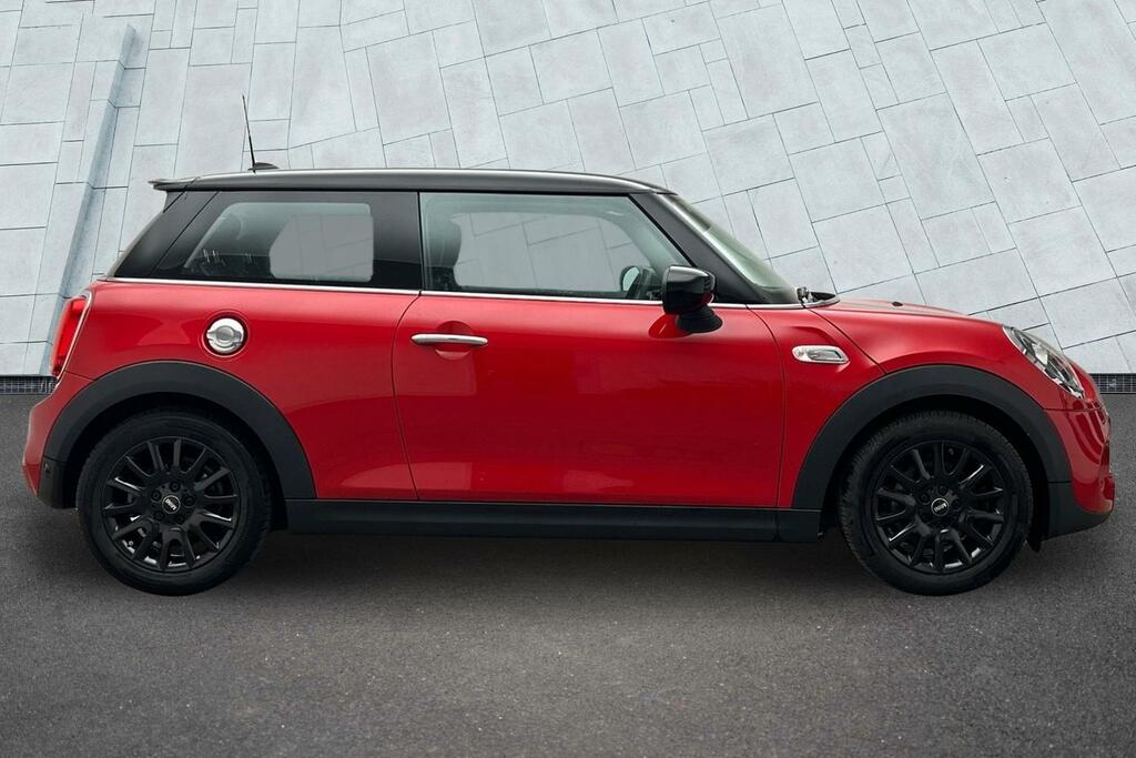 Mini Hatch 3-Door Cooper S Classic SP70LFJ Red #3