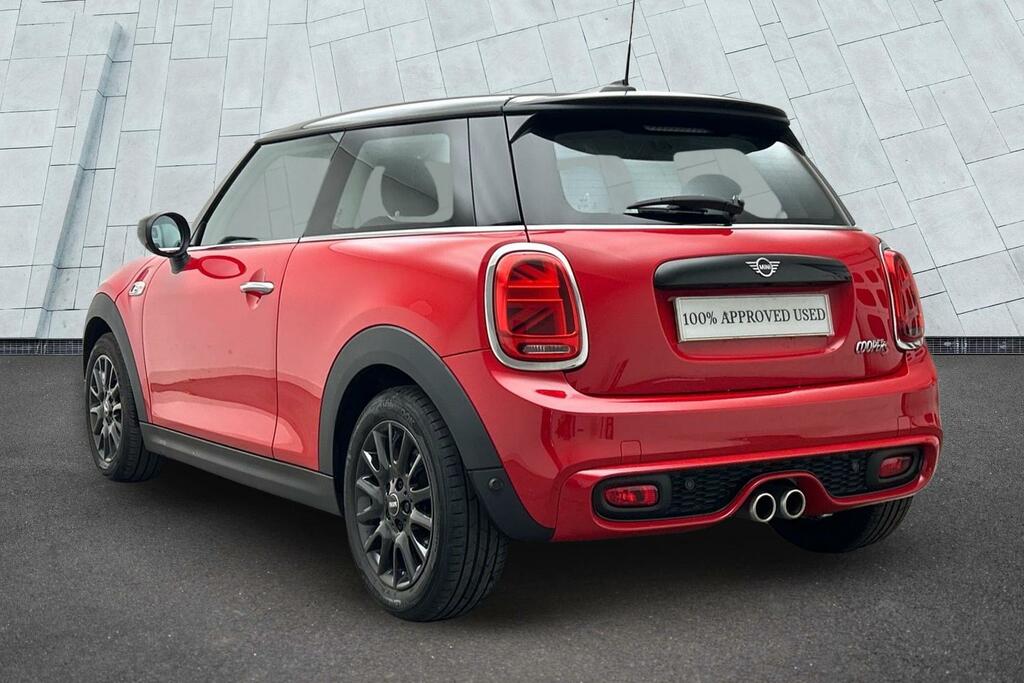 Mini Hatch 3-Door Cooper S Classic SP70LFJ Red #2