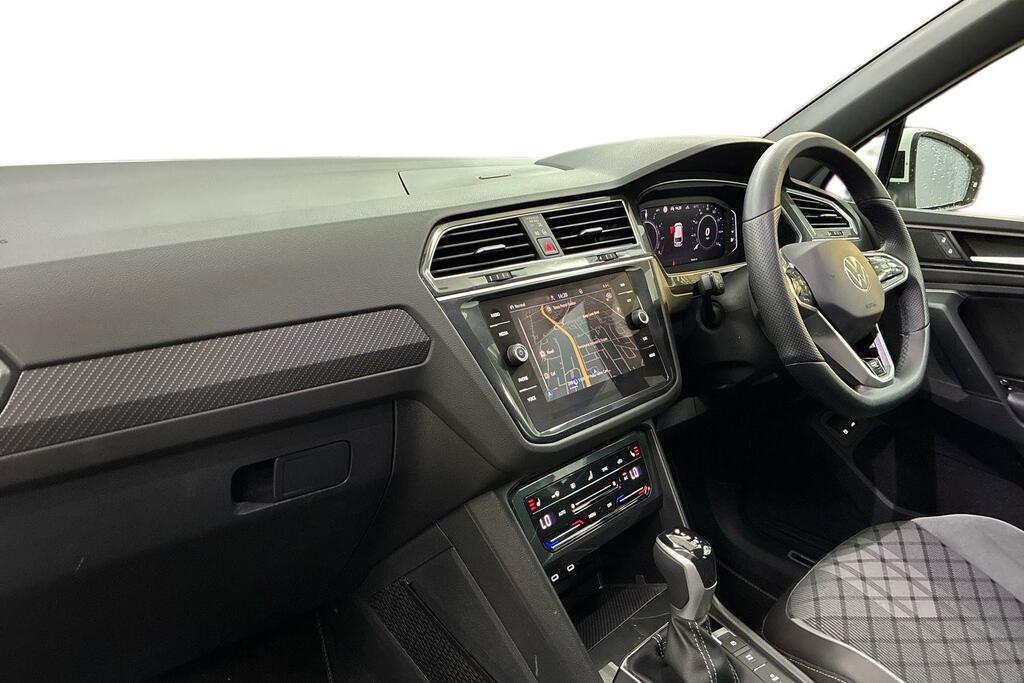Volkswagen Tiguan 1.4 Tsi Ehybrid R-line Dsg White #2