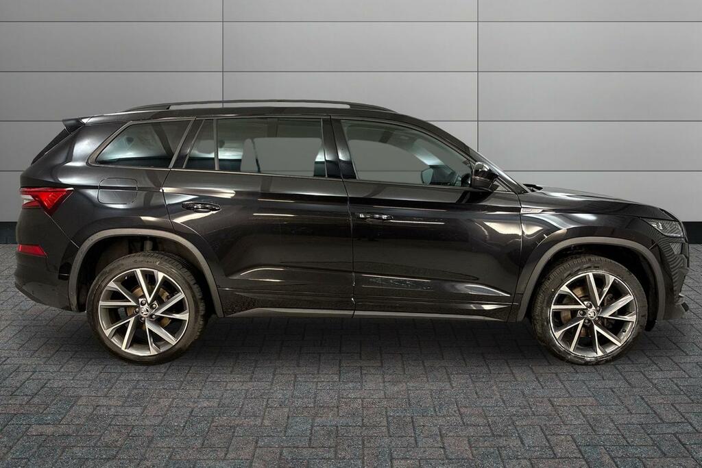 Skoda Kodiaq 2.0 Tdi 200 Sport Line 4X4 Dsg 7 Seat DA73UUB Black #4