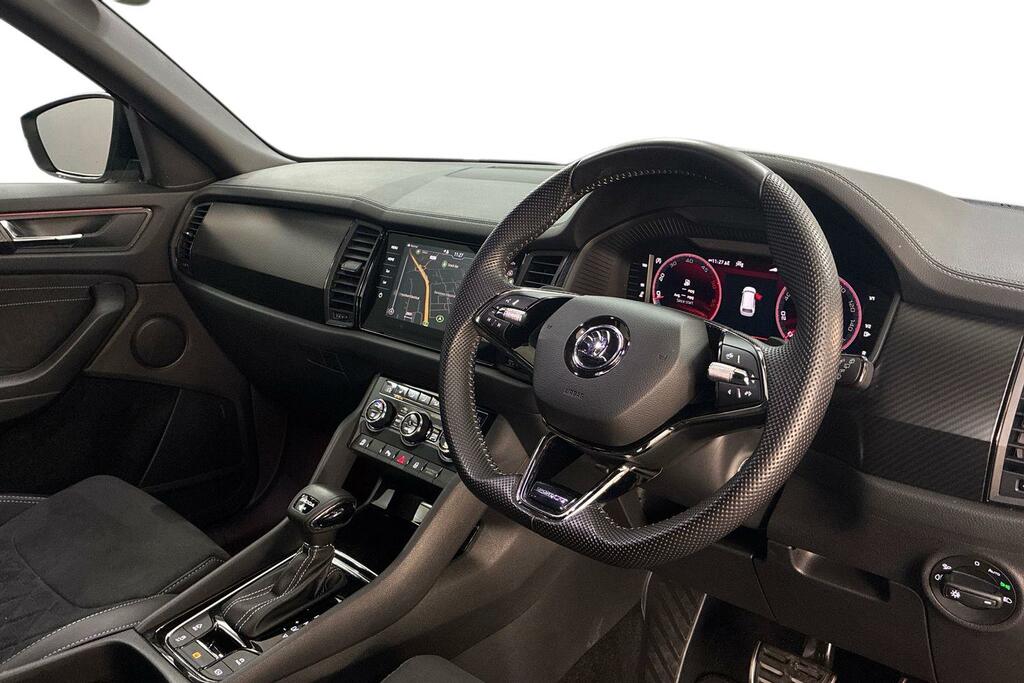 Skoda Kodiaq 2.0 Tdi 200 Sport Line 4X4 Dsg 7 Seat DA73UUB Black #6