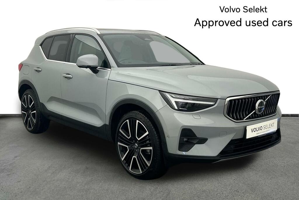 Volvo XC40 2.0 B3p Ultra Dark Grey