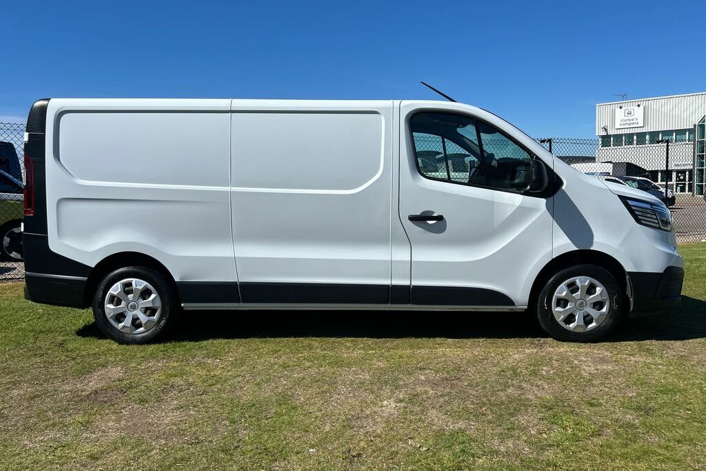Renault Trafic Ll30 Blue Dci 130 Start Van YB23WDD White #4