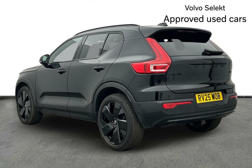Volvo XC40 2.0 B3p Ultra Black Edition RV25WOB Black #3