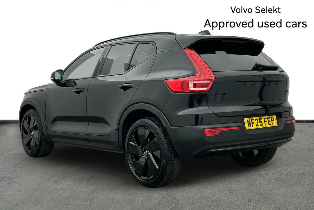 Volvo XC40 2.0 B4p Ultra Black Edition WF25FEP Black #3