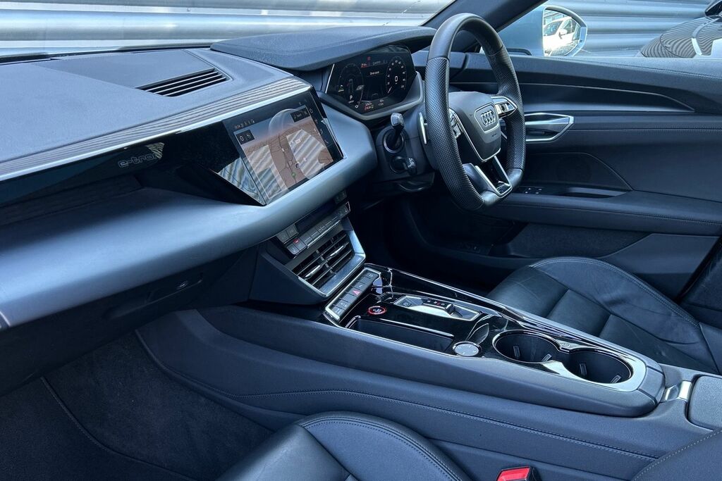 Audi E Tron GT Gt Quattro 350,00 Kw YY71USG Silver #2