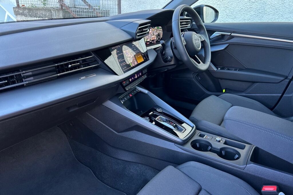Audi A3 Sport 40 Tfsi E 204 Ps S Tronic ST25LDX Black #2