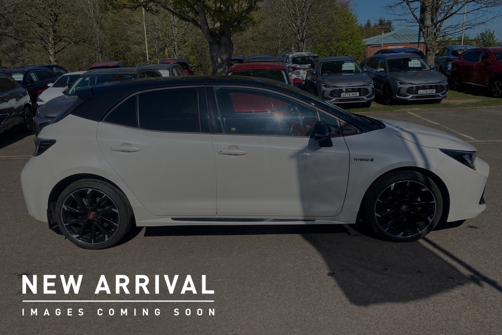 Toyota Corolla 1.8 Vvt-h Gr Sport Hatchback Hybrid Cvt ST69YMH White #2
