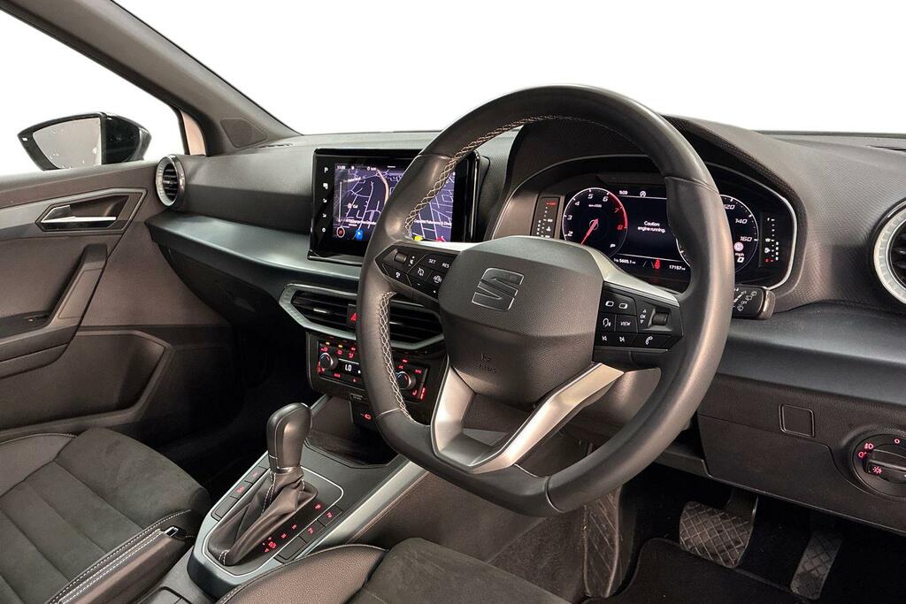 Seat Arona 1.0 Tsi 110 Xperience Lux Dsg ST73EVB White #6