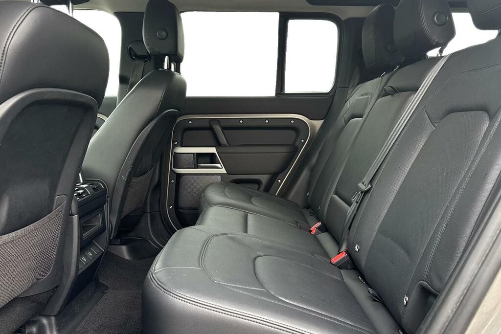 Land Rover Defender 110 D250 Xs Edition SL24TGZ Silver #4